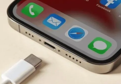 黄圃镇苹果15维修分享iPhone15改USB-C接口后能和安卓用户互借充电器吗 